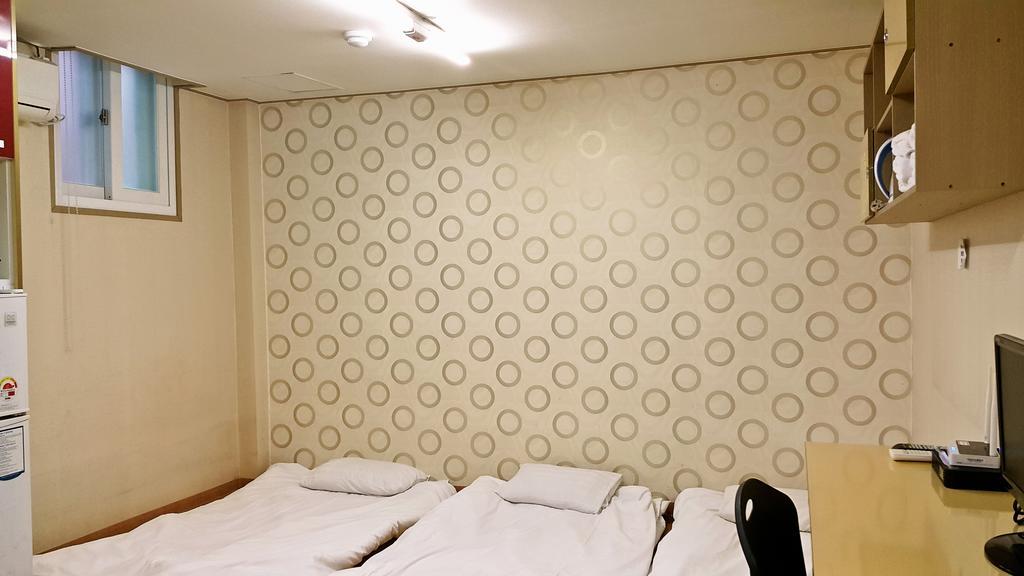 Guesthouse Myeongdong Szöul Szoba fotó